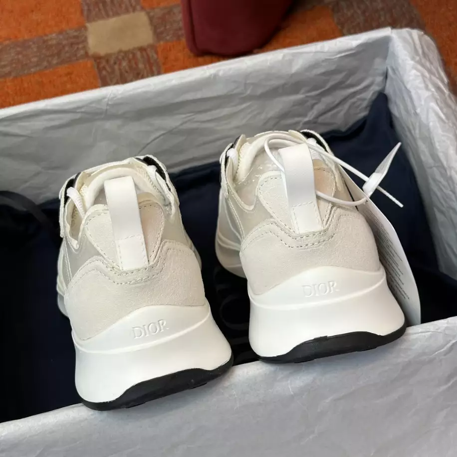 DIOR B25 RUNNER CASUAL SNEAKERS