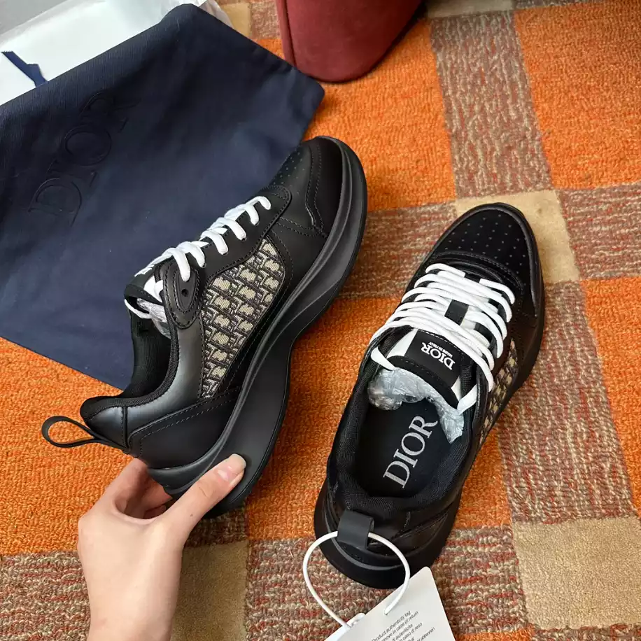 DIOR B25 RUNNER CASUAL SNEAKERS