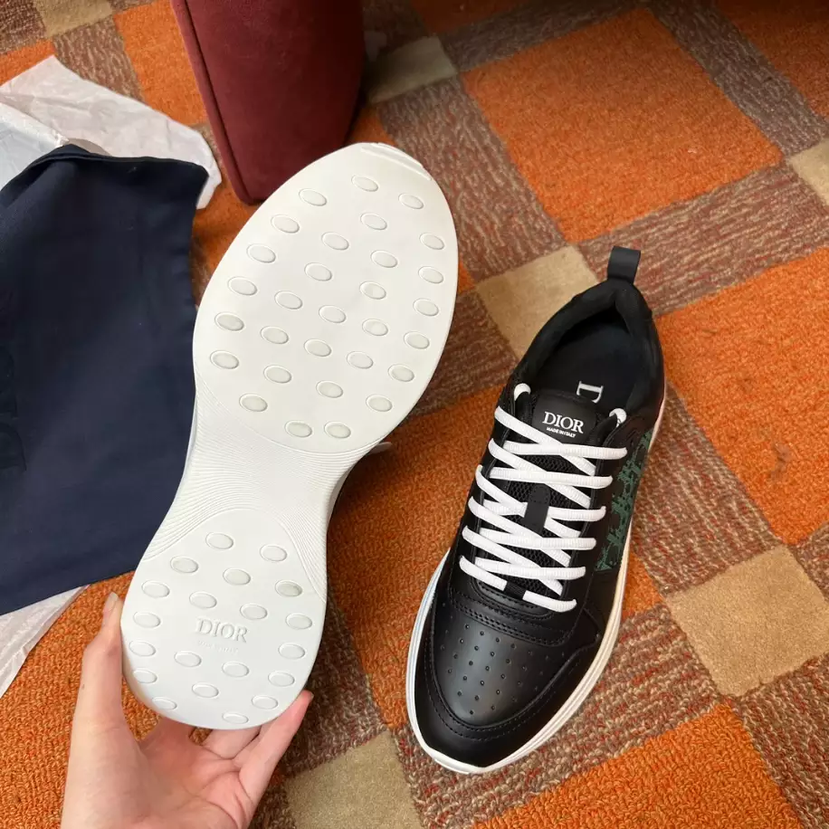 DIOR B25 RUNNER CASUAL SNEAKERS