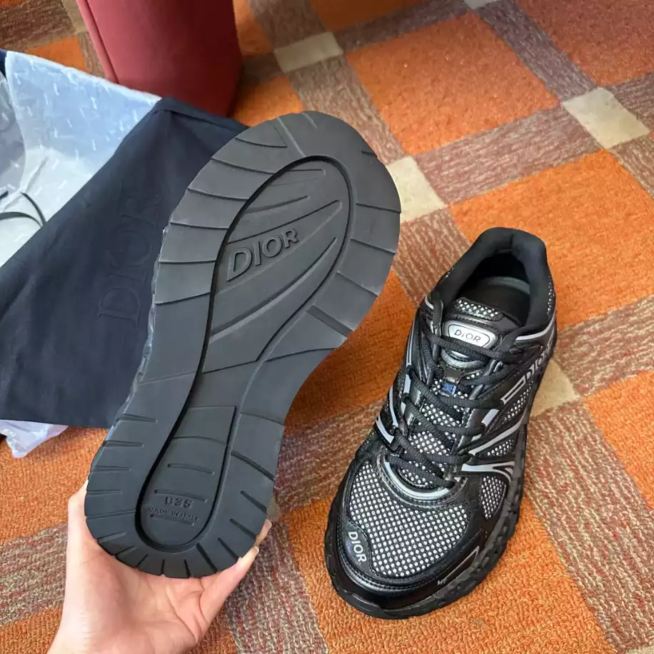 DIOR B35 BLADE COUPLE SNEAKERS