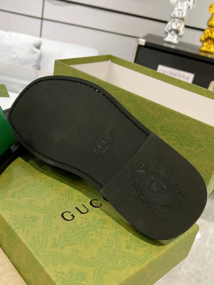 GUCCI MEN'S SLIDE SANDAL - GSL065