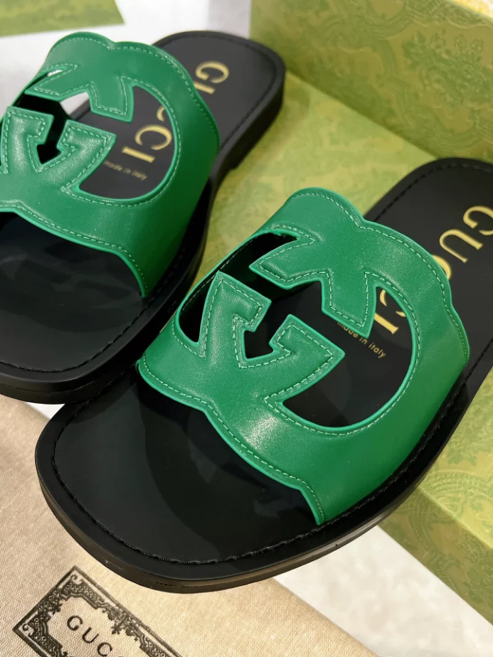 GUCCI MEN'S SLIDE SANDAL - GSL065