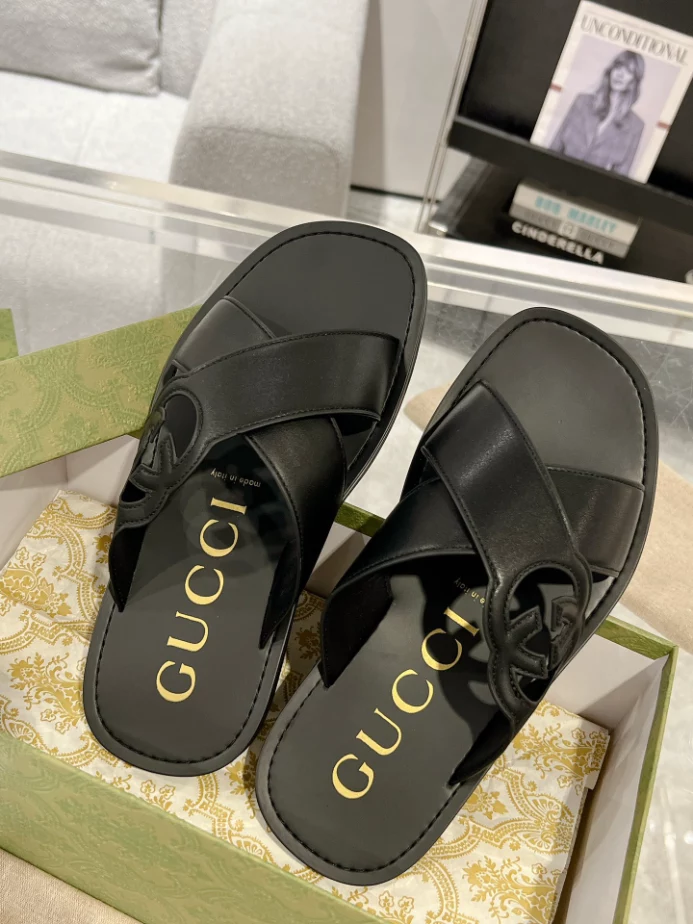 GUCCI MEN'S SLIDE SANDAL - GSL069