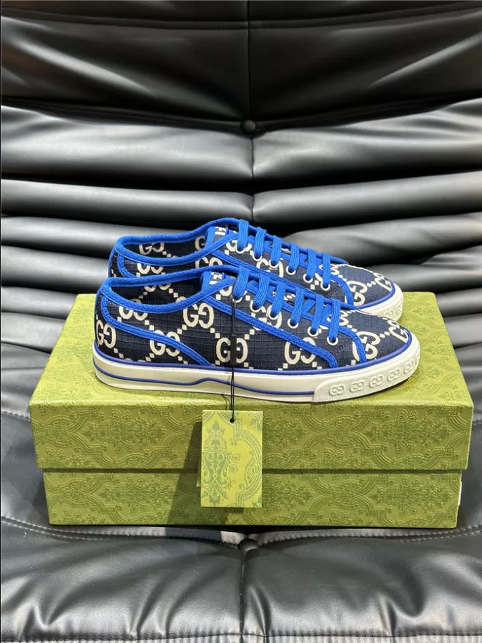 GUCCI SNEAKER