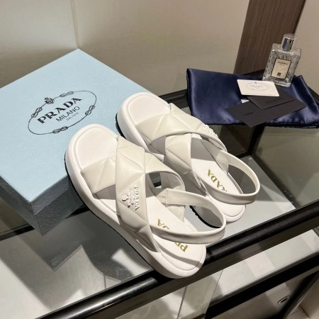 PRADA FLATFORM SANDALS IN WHITE QUILTED NAPPA LEATHER - PSD044