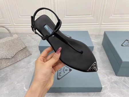 PRADA THONG SANDALS IN BLACK BRUSHED LEATHER - PSD047
