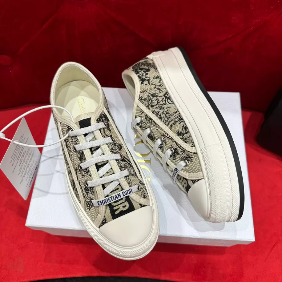 DIOR COUPLE LOW TOP B27 CASUAL SNEAKERS