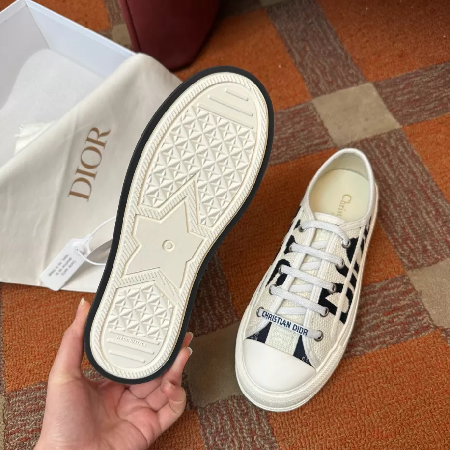 DIOR COUPLE LOW TOP B27 CASUAL SNEAKERS