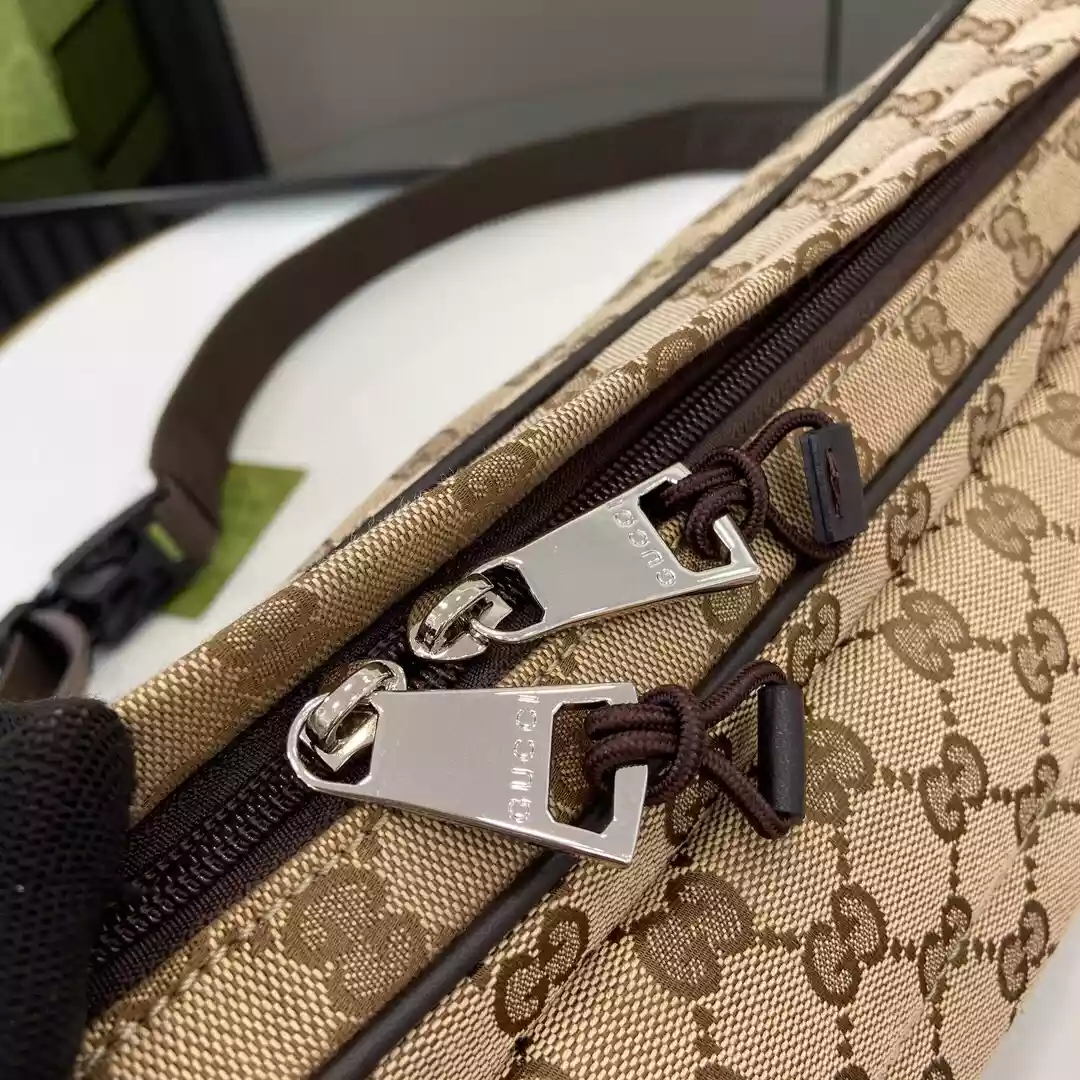 GG jumbo small belt bag in black leather - BG080 GG jumbo small belt bag in black leather