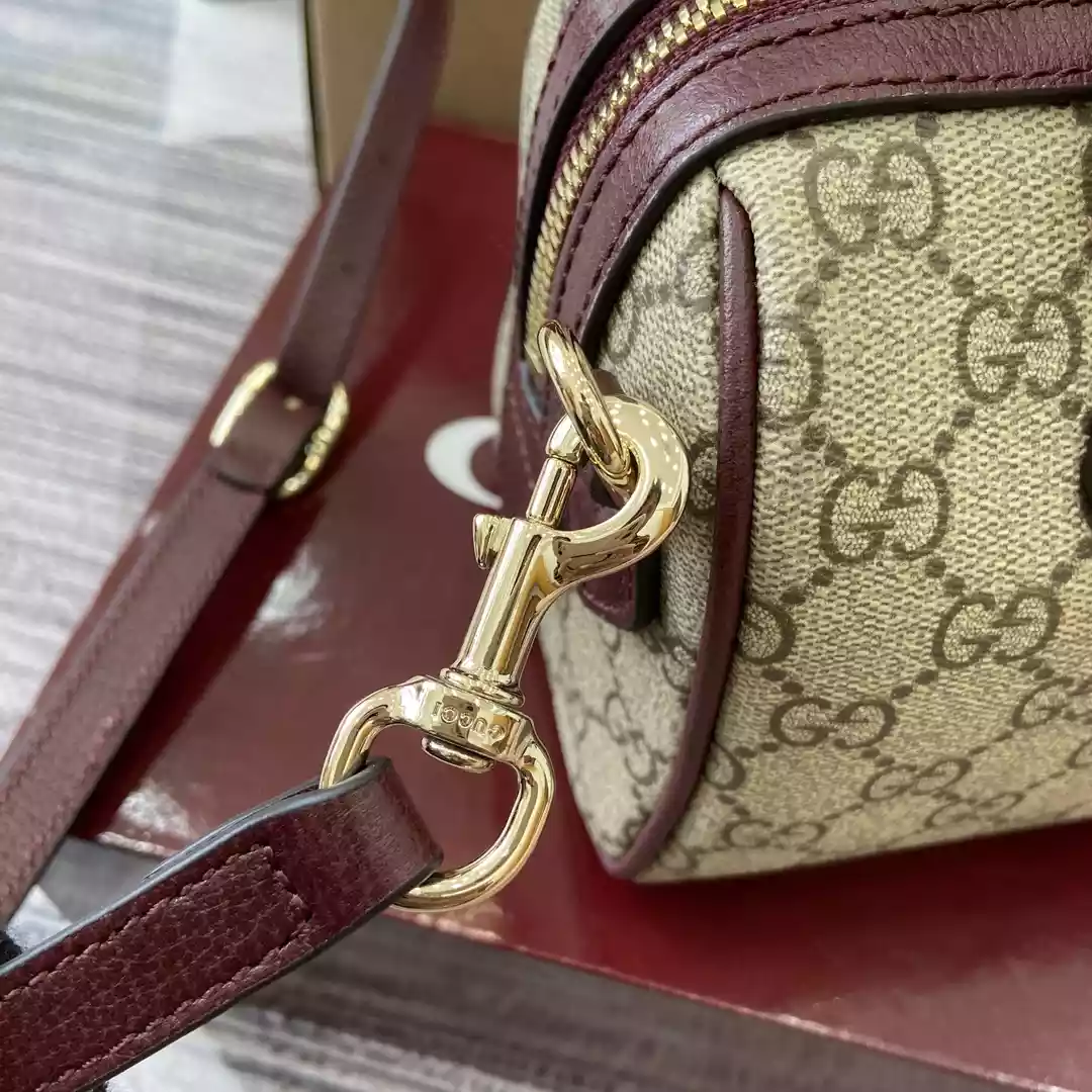 Gucci Savoy medium duffle bag in Beige GG Canva - BG085 Gucci Savoy medium duffle bag in Beige GG Canva