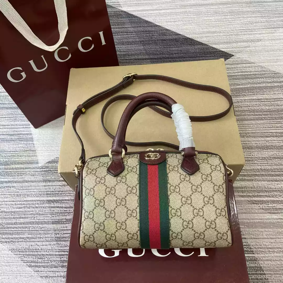 Gucci Savoy medium duffle bag in Beige GG Canva - BG085 Gucci Savoy medium duffle bag in Beige GG Canva