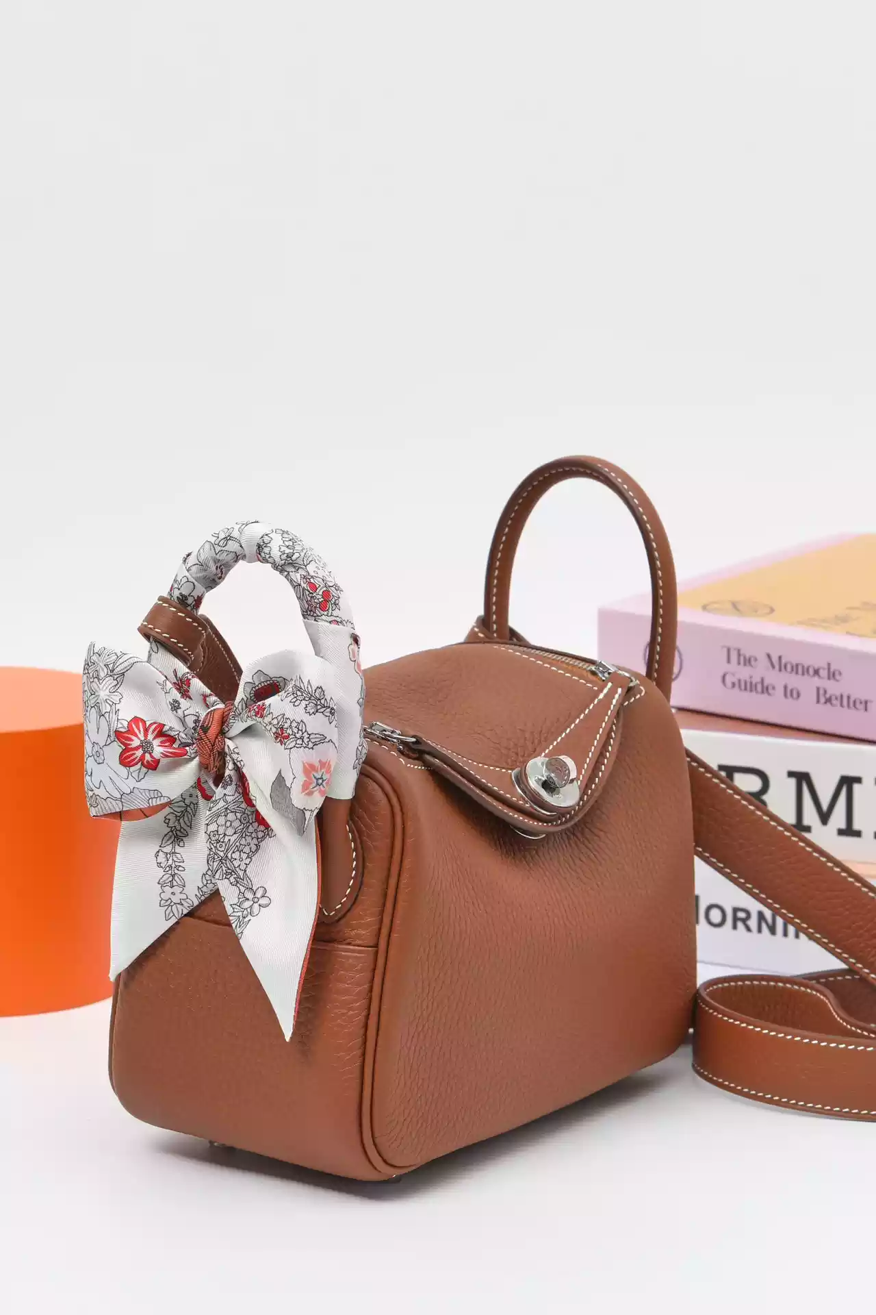 Hermès Gold Clemence Mini Lindy II Palladium Hardware - HW190 Hermès Gold Clemence Mini Lindy II Palladium Hardware