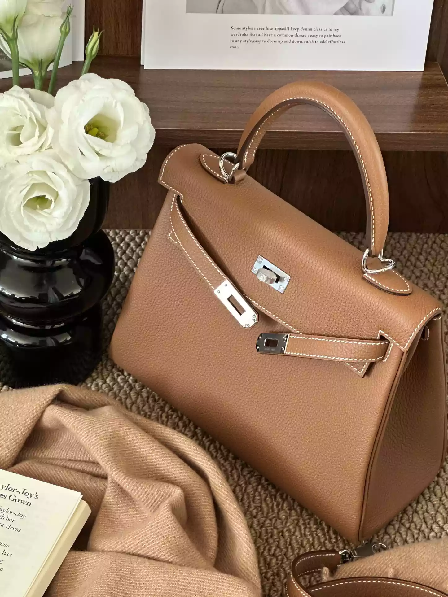 Hermès 2023 Kelly 25 two-way Handbag - HW194 Hermès 2023 Kelly 25 two-way Handbag