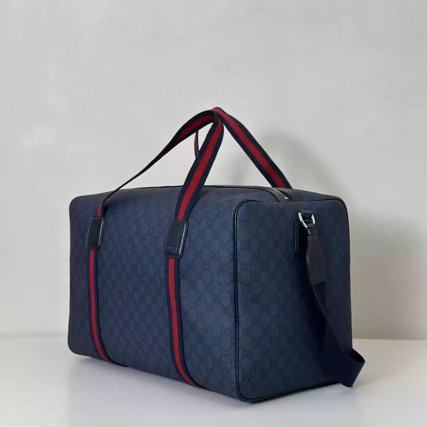 Medium duffle bag with Web in dark blue - BG068 Medium duffle bag with Web in dark blue