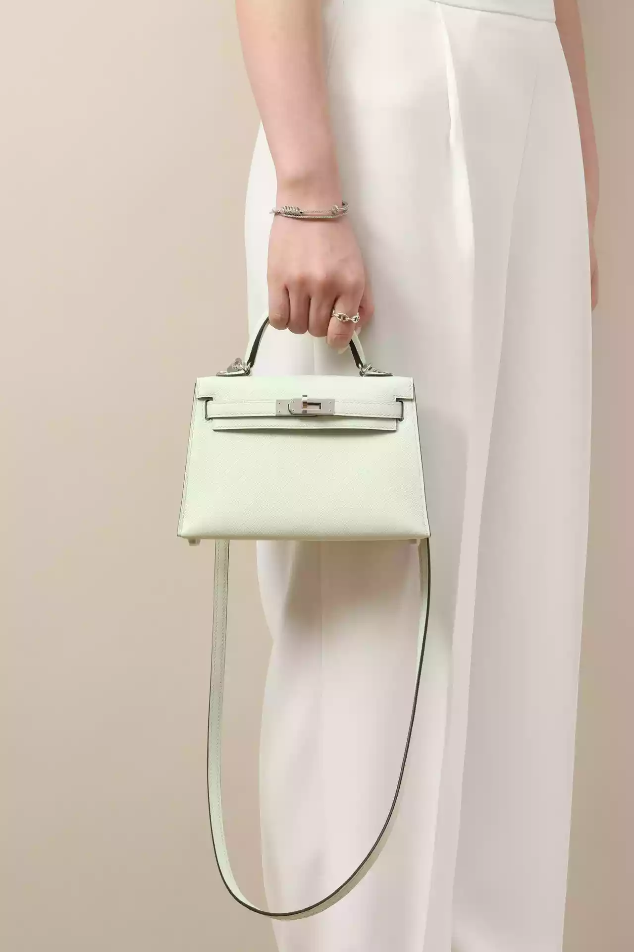 Hermes Epsom Kelly 20 Handbag in Vert Fizz - HW195 Hermes Epsom Kelly 20 Handbag in Vert Fizz