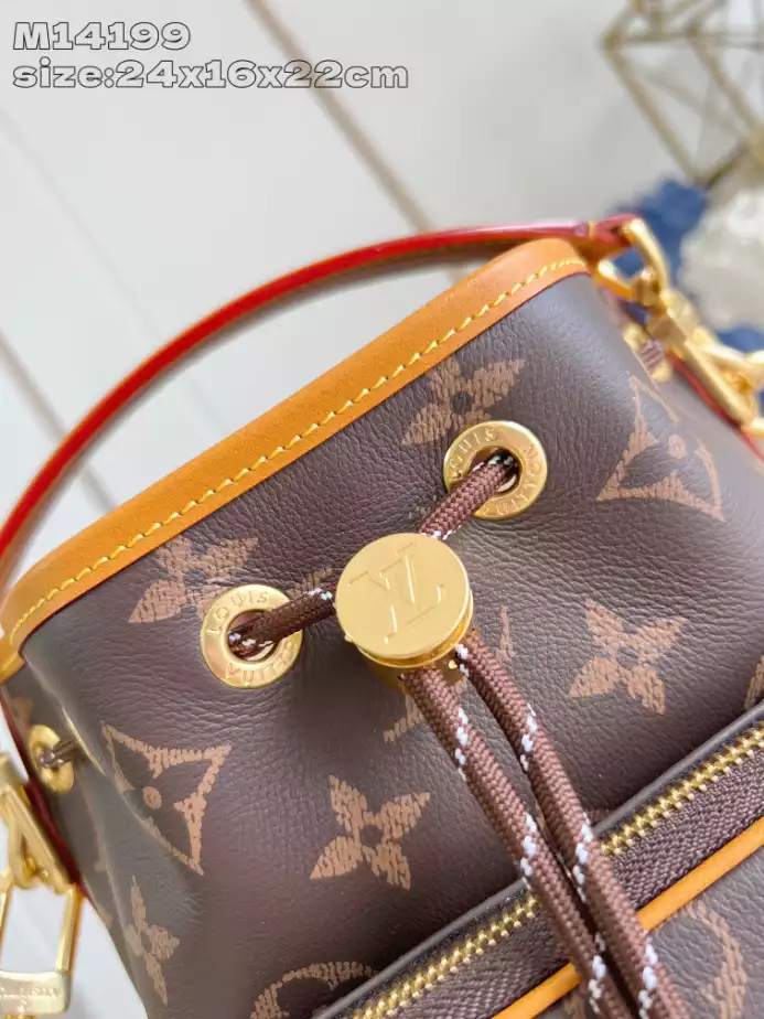 CARGO BAG BROWN MONOGRAM CANVAS M14017 - LW422 DISCOVERY BACKPACK PM SKY BLUE MONOGRAM CANVAS