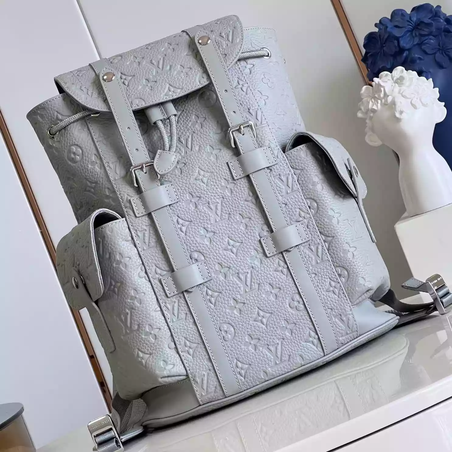 CHRISTOPHER PM TAURILLON MONOGRAM IN GREY M23146 - LW339 DISCOVERY BACKPACK PM SKY BLUE MONOGRAM CANVAS