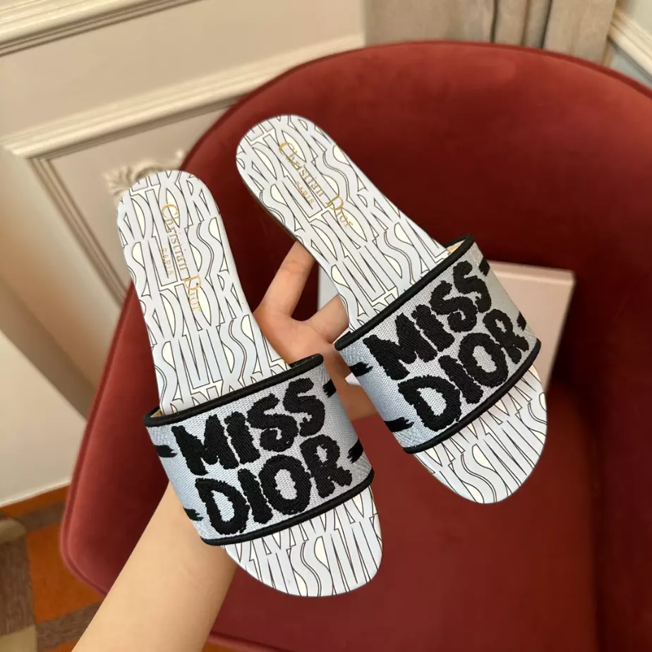 DIOR DWAY SLIDE - DS023