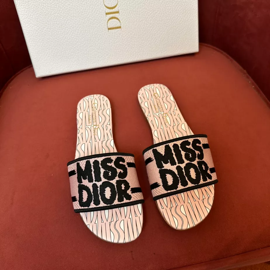 DIOR DWAY SLIDE - DS024