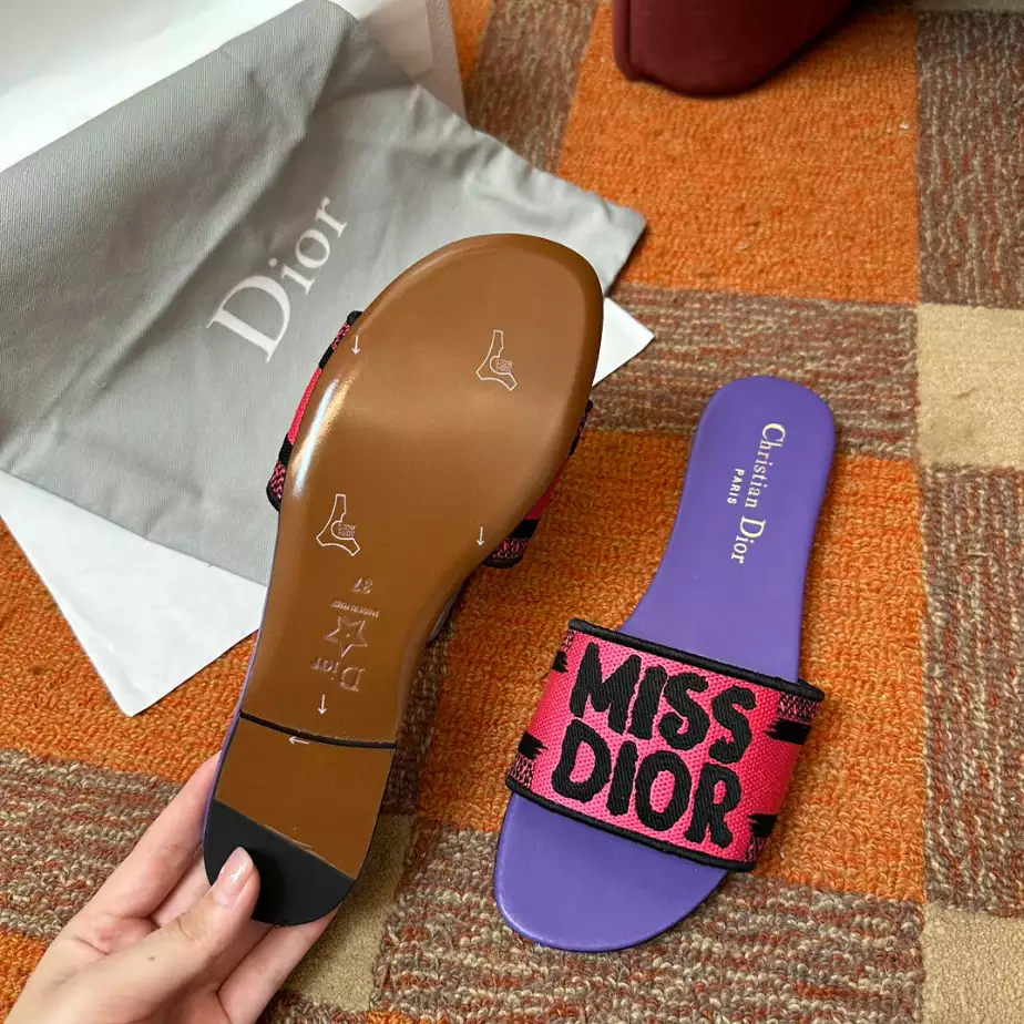 DIOR DWAY SLIDE - DS025