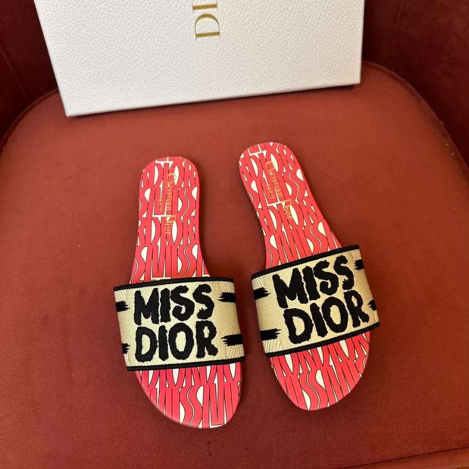 DIOR DWAY SLIDE - DS027