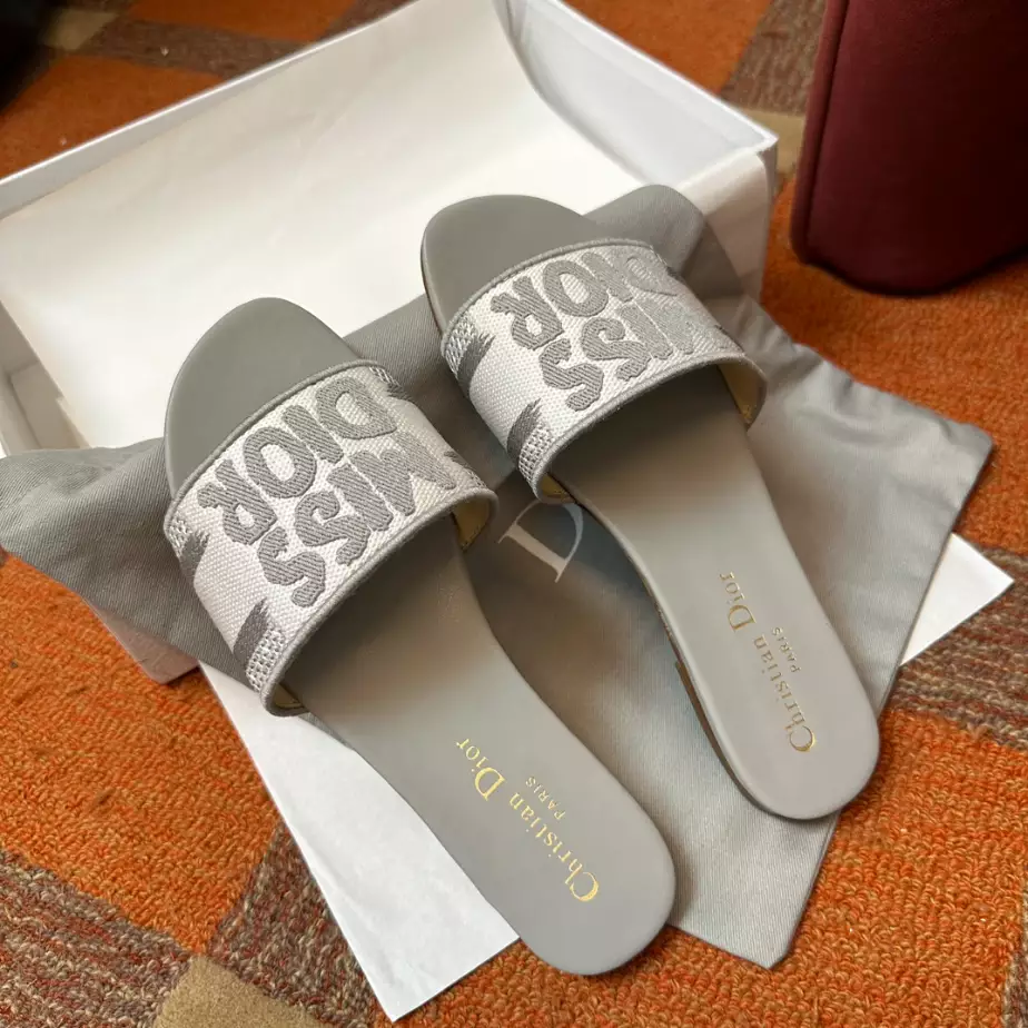 DIOR DWAY SLIDE - DS028