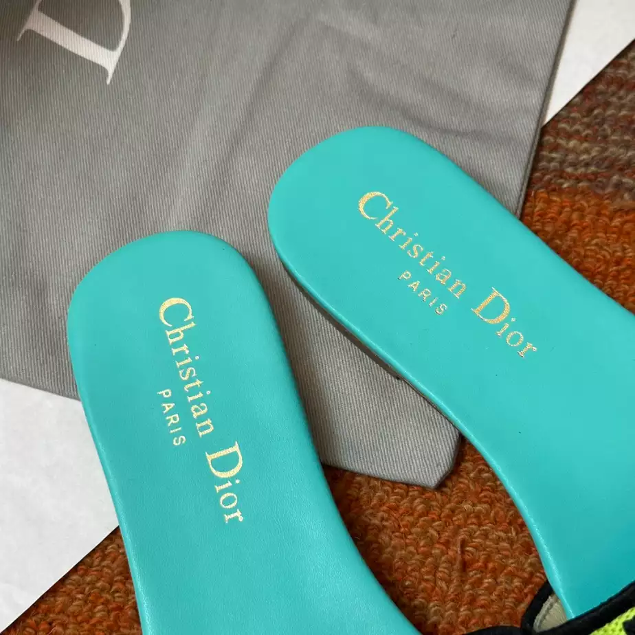 DIOR DWAY SLIDE - DS029