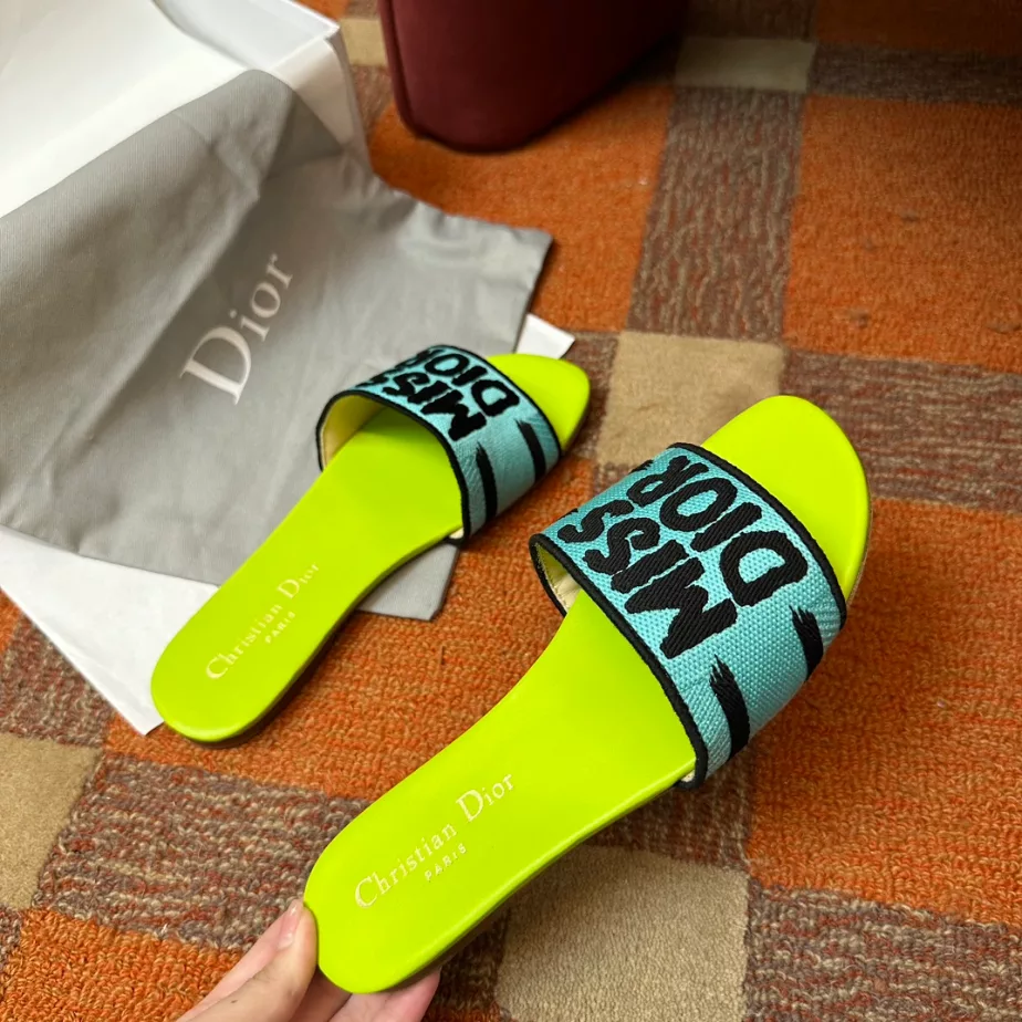 DIOR DWAY SLIDE - DS031
