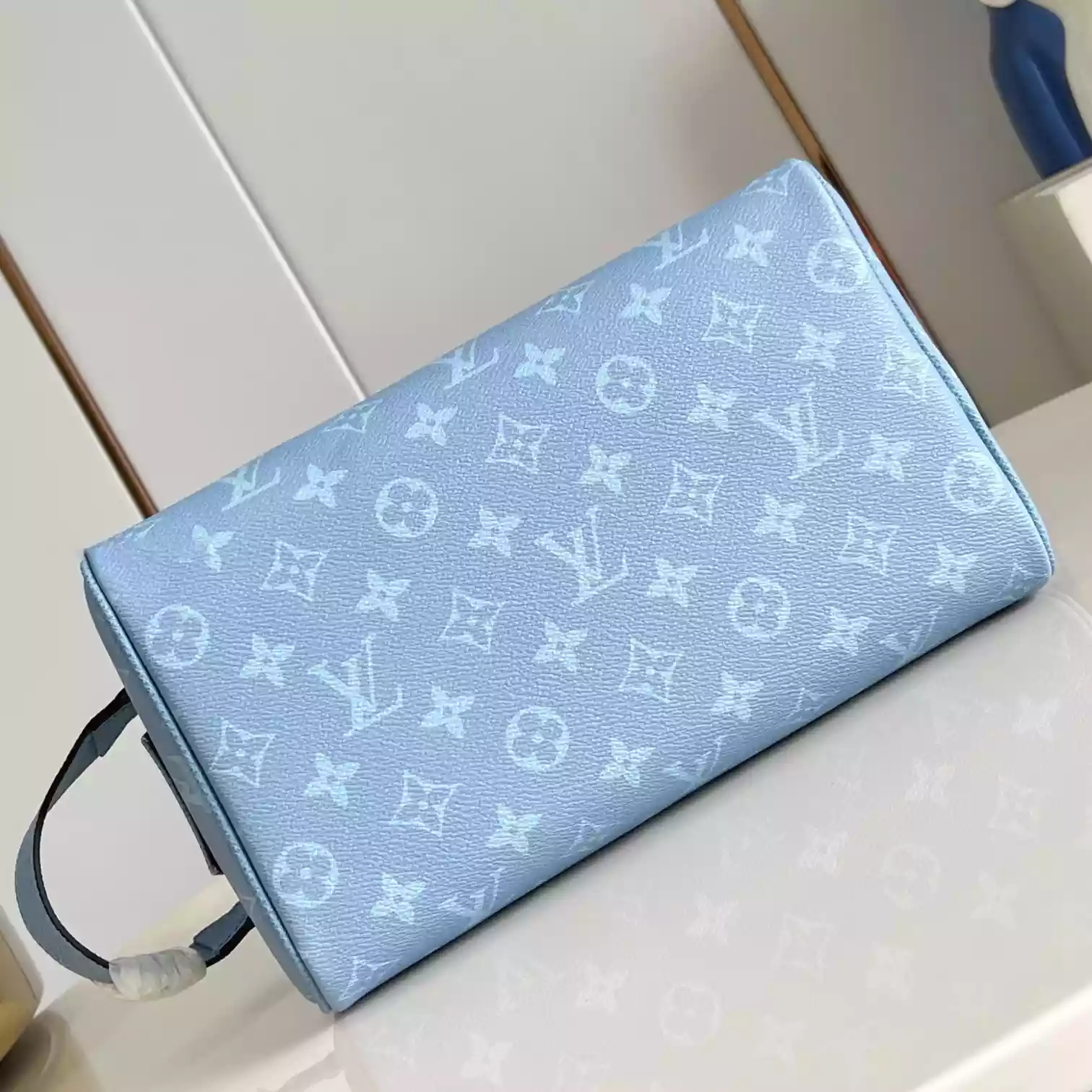 DOPP KIT BAG SKY BLUE MONOGRAM CANVAS M14125 - LW395 DISCOVERY BACKPACK PM SKY BLUE MONOGRAM CANVAS