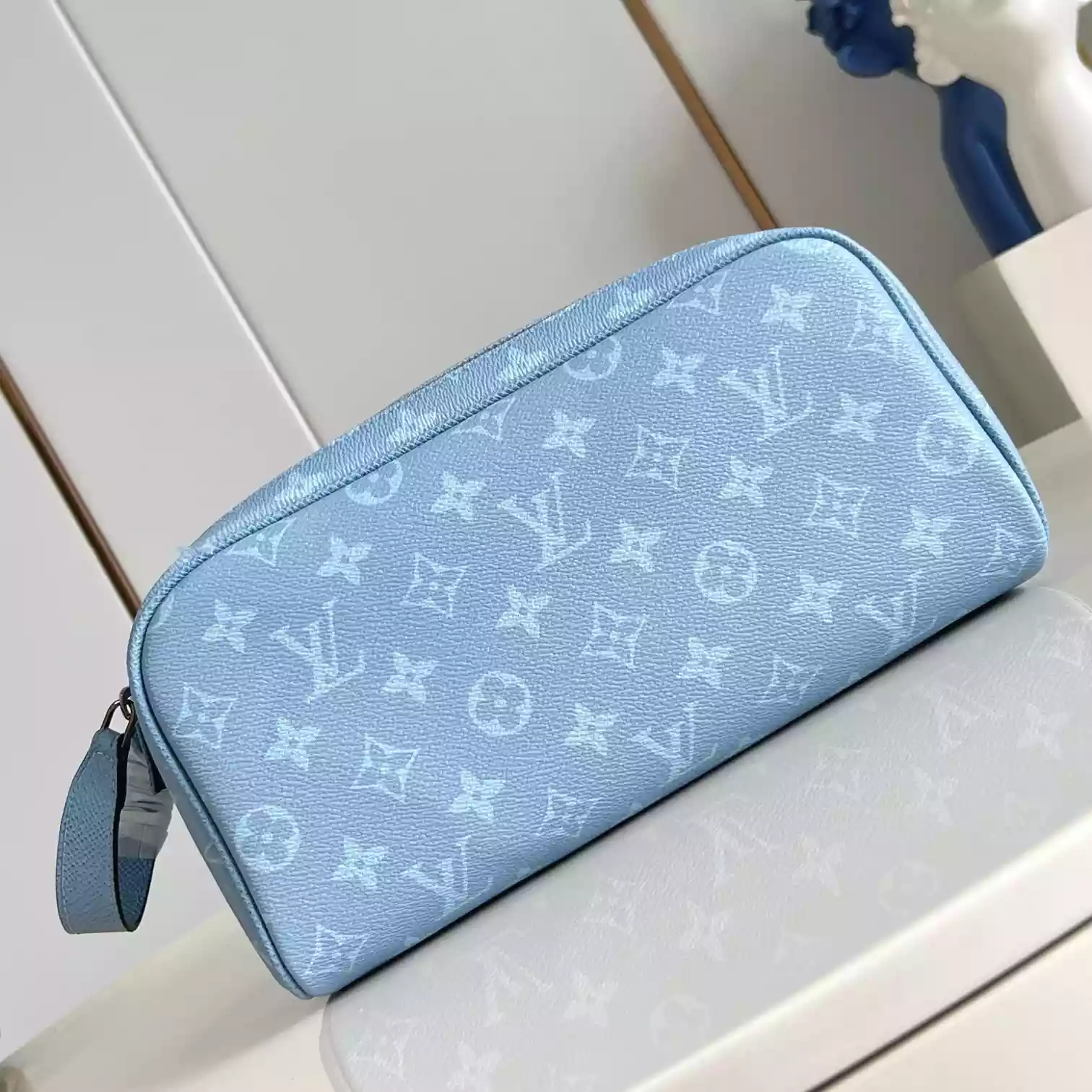DOPP KIT BAG SKY BLUE MONOGRAM CANVAS M14125 - LW395 DISCOVERY BACKPACK PM SKY BLUE MONOGRAM CANVAS