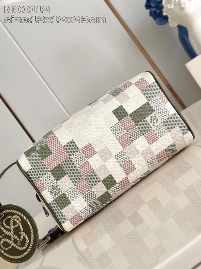 LOCKER DOPP KIT KHAKI DAMOFLAGE CANVAS N00112 - LW390 DISCOVERY BACKPACK PM SKY BLUE MONOGRAM CANVAS