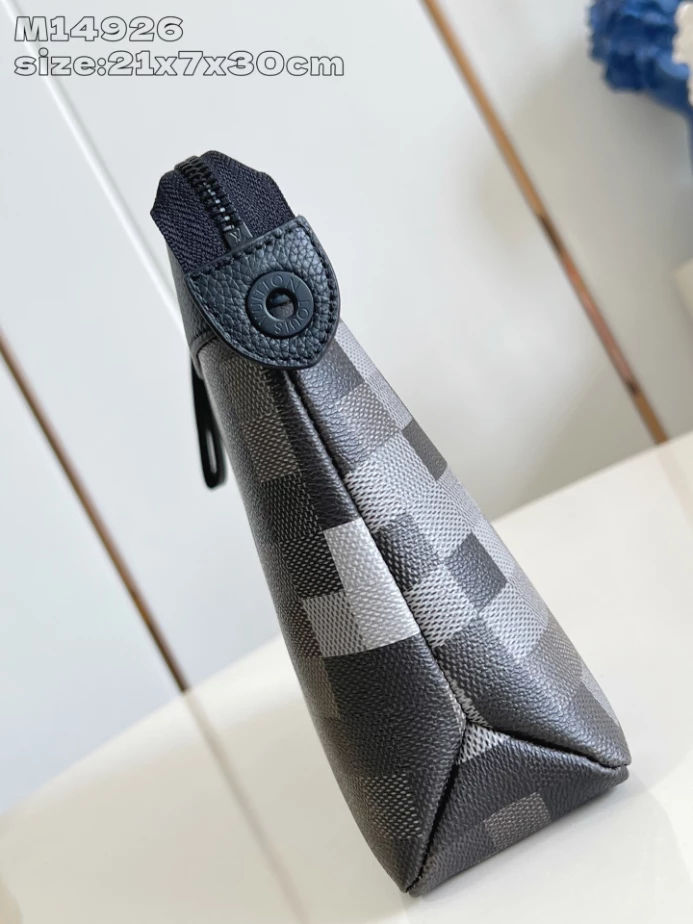 POCHETTE VOYAGE SOUPLE BLACK DAMOFLAGE CANVAS DAMOFLAGE BLACK COATED CANVAS - LW382 DISCOVERY BACKPACK PM SKY BLUE MONOGRAM CANVAS