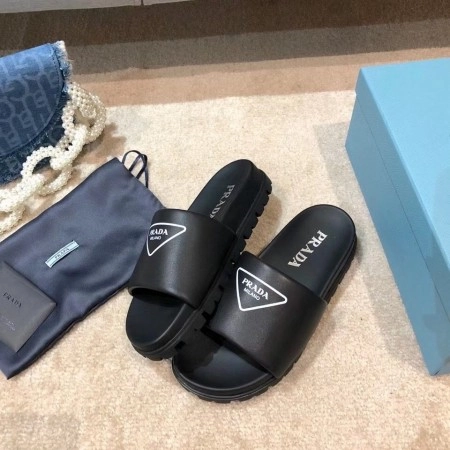 PRADA BLACK LEATHER SLIDES WITH PRINTED TRIANGLE LOGO - PSD088