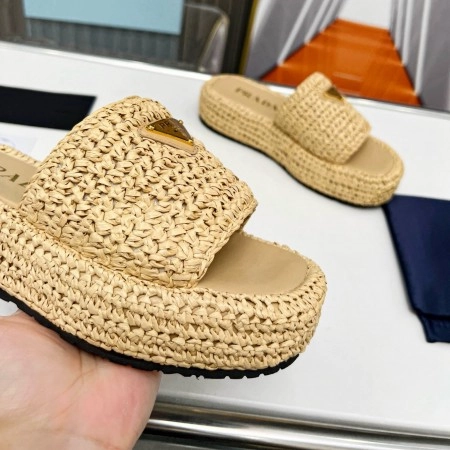PRADA CROCHET FLATFORM SLIDES IN BEIGE RAFFIA-EFFECT YARN - PSD070