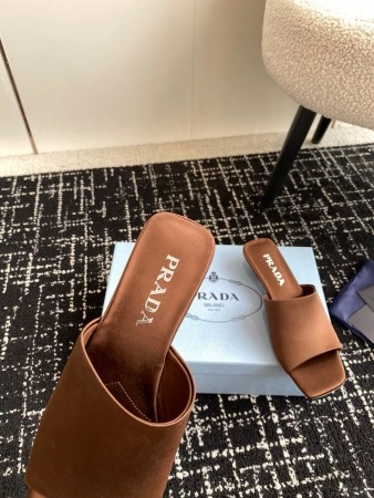 PRADA HEELED SLIDES 35MM IN TOBACCO SATIN - PSD065