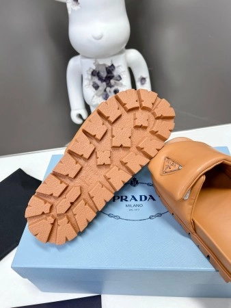 PRADA SLIDES IN BROWN SOFT PADDED NAPPA LEATHER - PSD078