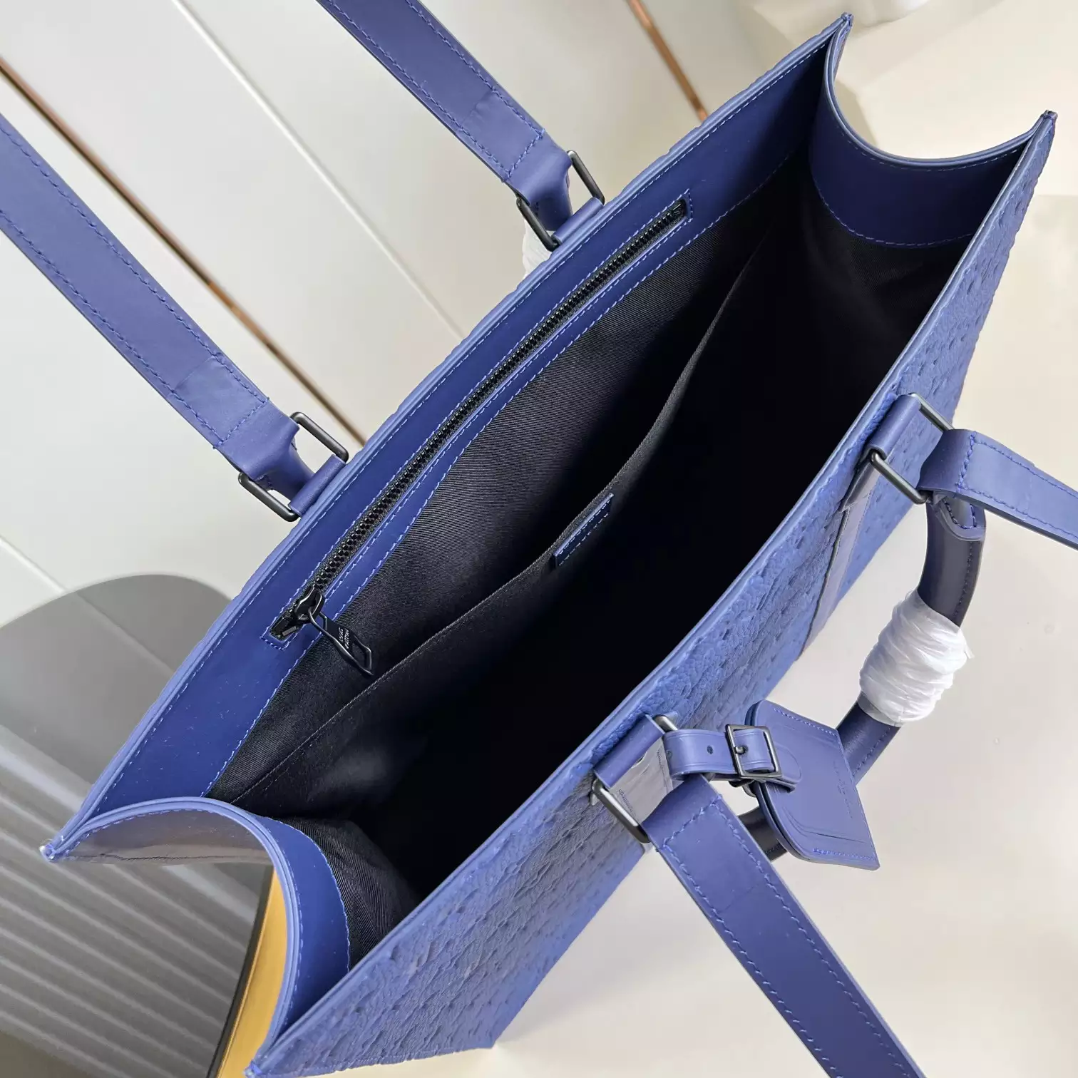 SAC PLAT 24H SAPPHIRE TAURILLON MONOGRAM LEATHER M11690 - LW328 DISCOVERY BACKPACK PM SKY BLUE MONOGRAM CANVAS