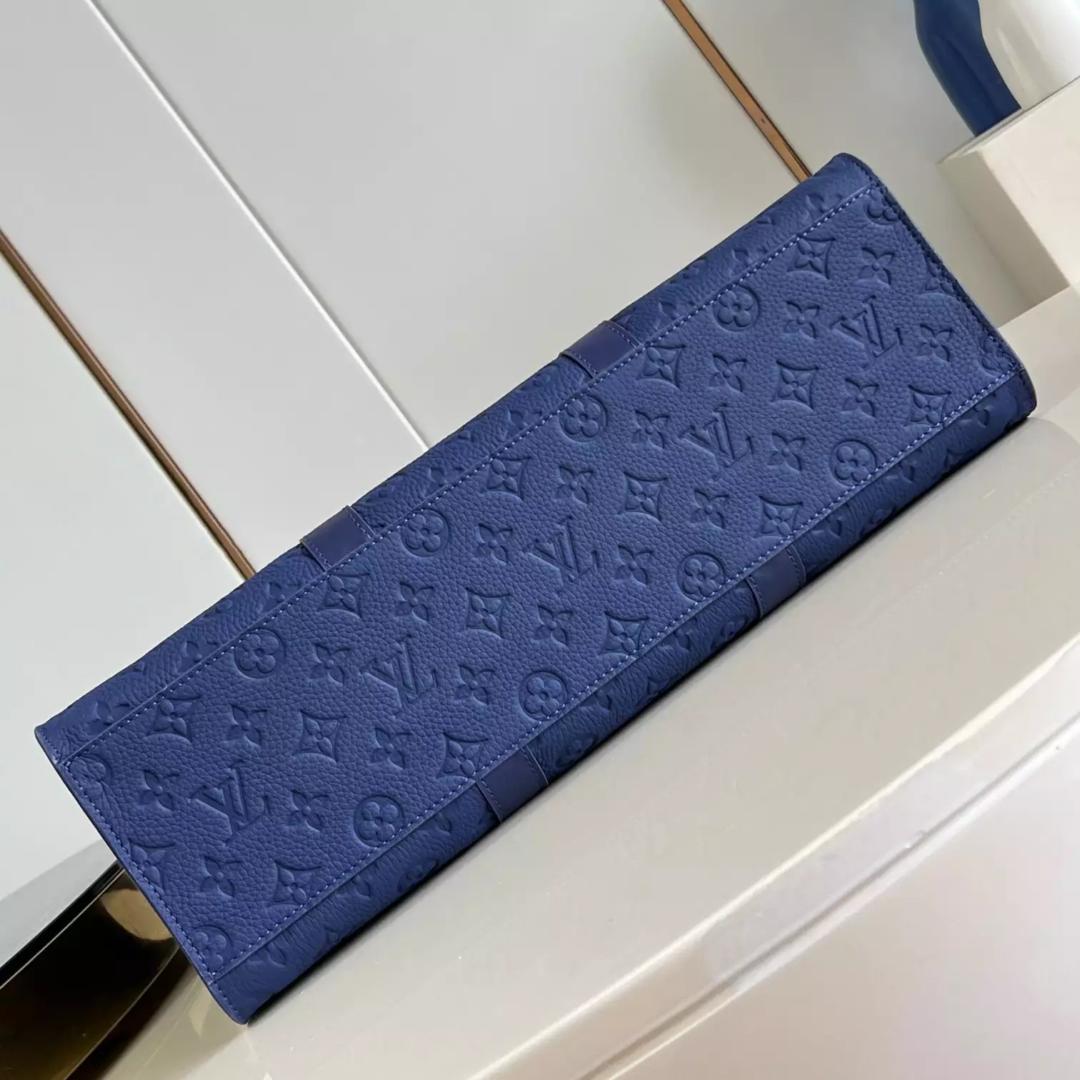 SAC PLAT 24H SAPPHIRE TAURILLON MONOGRAM LEATHER M11690 - LW328 DISCOVERY BACKPACK PM SKY BLUE MONOGRAM CANVAS