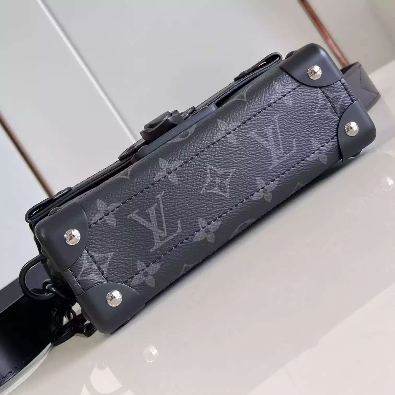 SOUL TRUNK BLACK MONOGRAM ECLIPSE CANVAS M11743 - LW438 DISCOVERY BACKPACK PM SKY BLUE MONOGRAM CANVAS