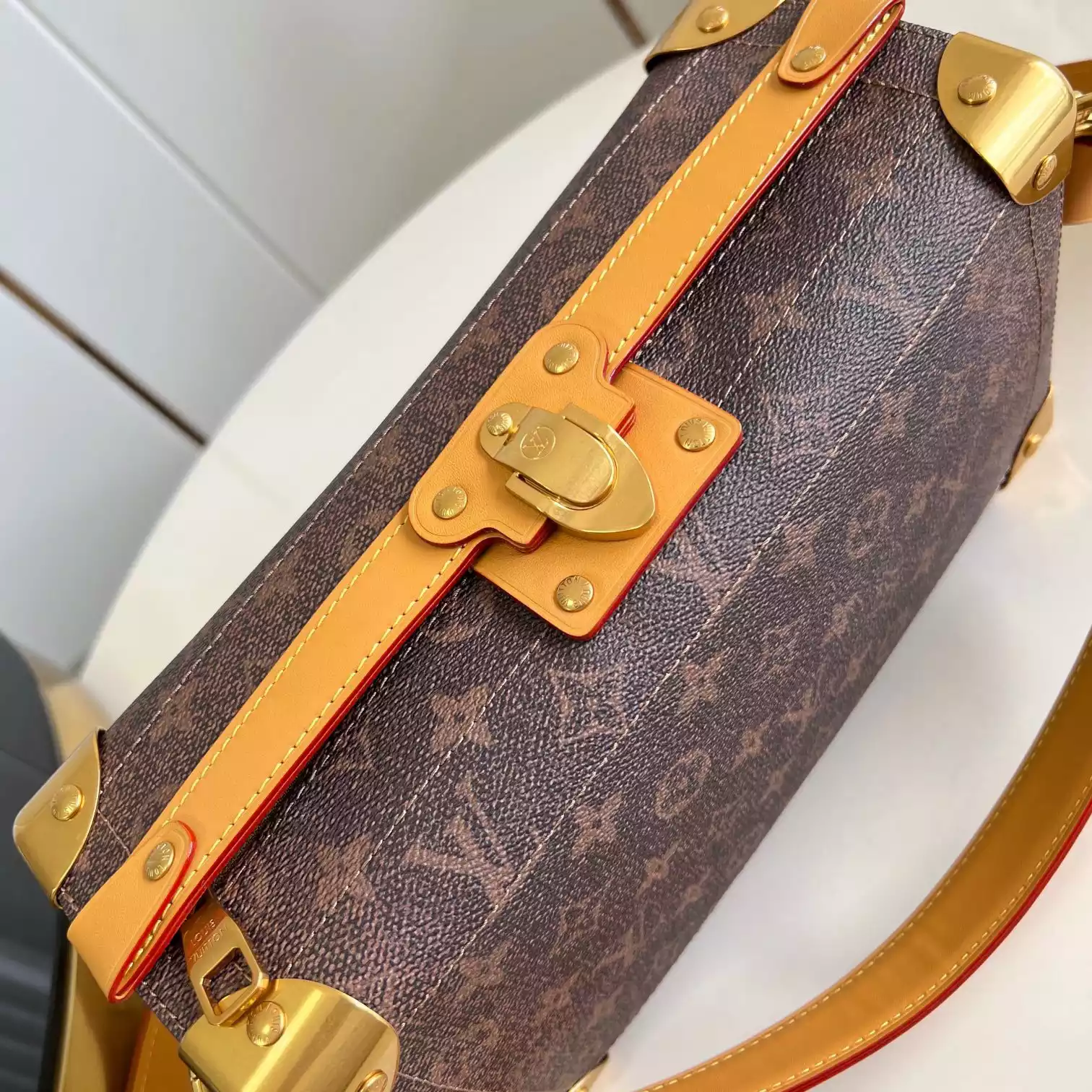 SOUL TRUNK EAST WEST MONOGRAM DUST CANVAS M11536 - LW440 DISCOVERY BACKPACK PM SKY BLUE MONOGRAM CANVAS