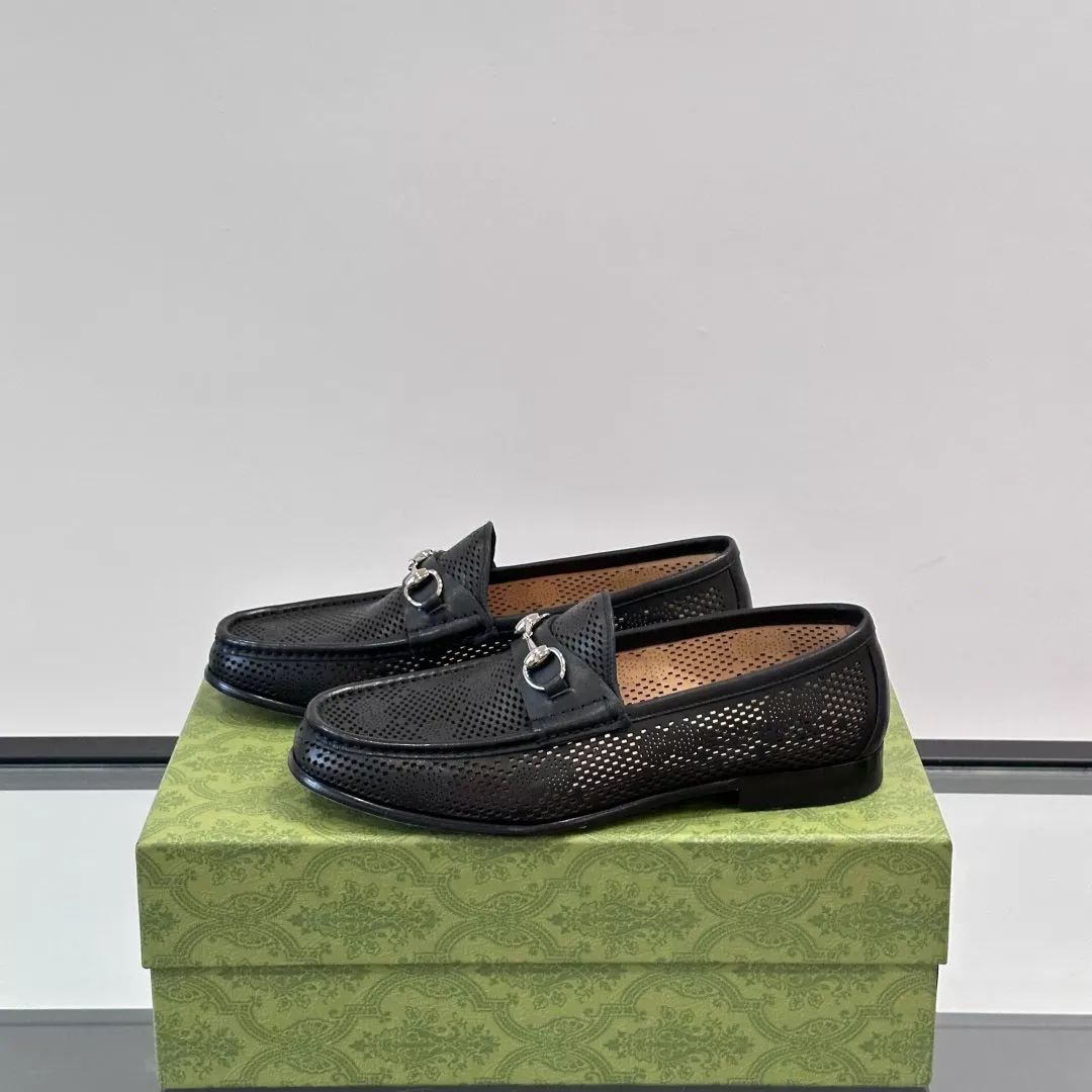 Gucci Men Horsebit Black Loafer - GL090