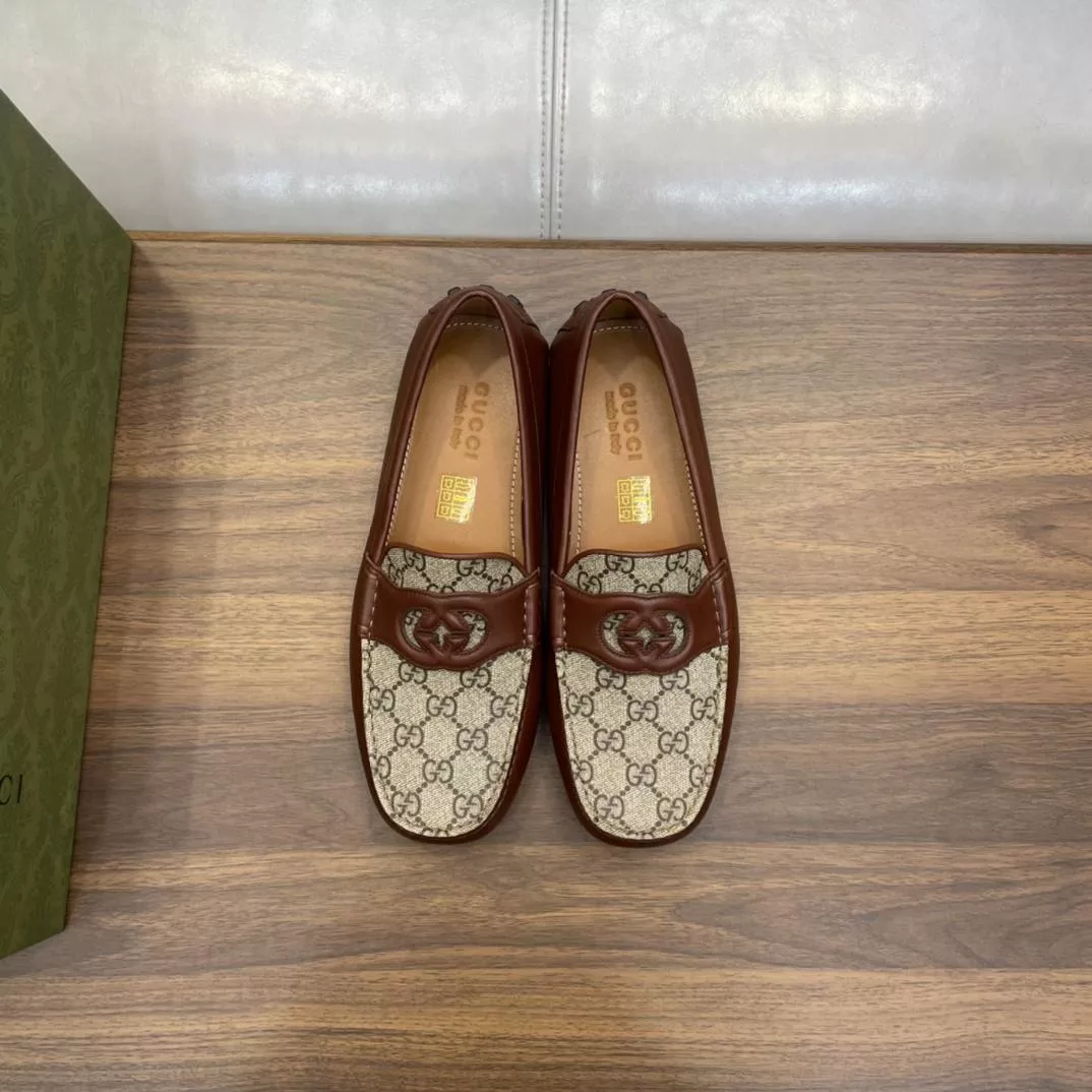 MEN'S INTERLOCKING G DRIVER BROWN LEATHER - GL105