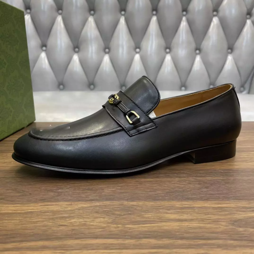 MEN'S LOAFERS WITH INTERLOCKING G - GL111
