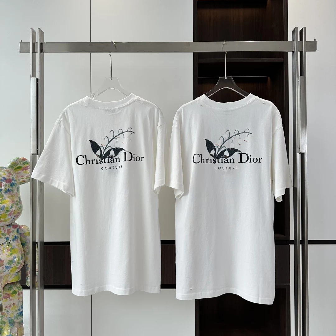 DIOR COUTURE T-SHIRT, RELAXED FIT WHITE DISTRESSED-EFFECT COTTON JERSEY - DOT045