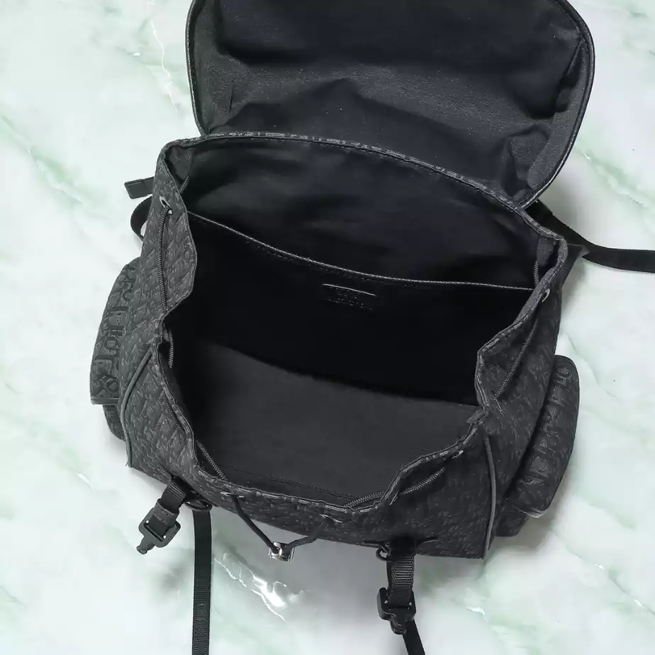 DIOR HIT THE ROAD BACKPACK WITH FLAP - DIO052