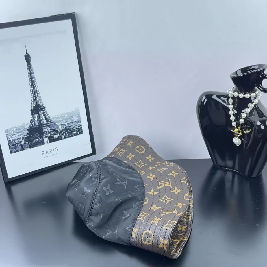 Louis Vuitton Bucket