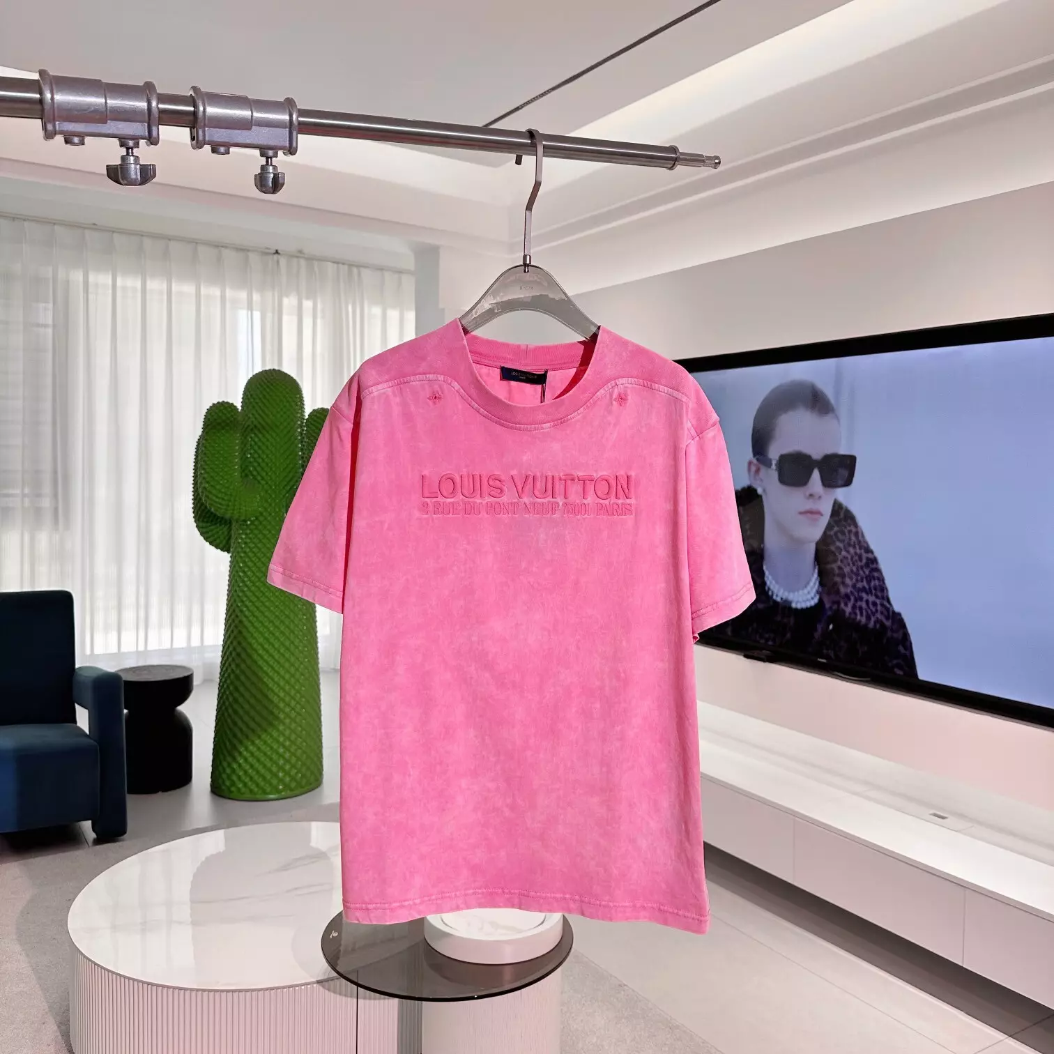 WASHED RIBBED T-SHIRT IN PINK - LVTS105 Damier Jacquard Short-Sleeved Crewneck - LVTS089