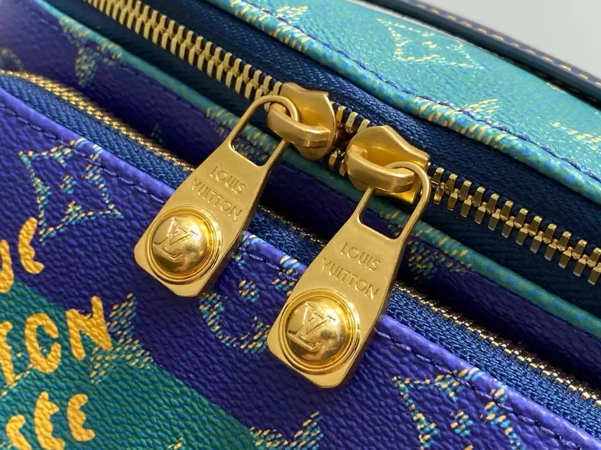 LOUIS VUITTON RUSH BUMBAG MONOGRAM SHADOW LEATHER - LW455 DISCOVERY BACKPACK PM SKY BLUE MONOGRAM CANVAS