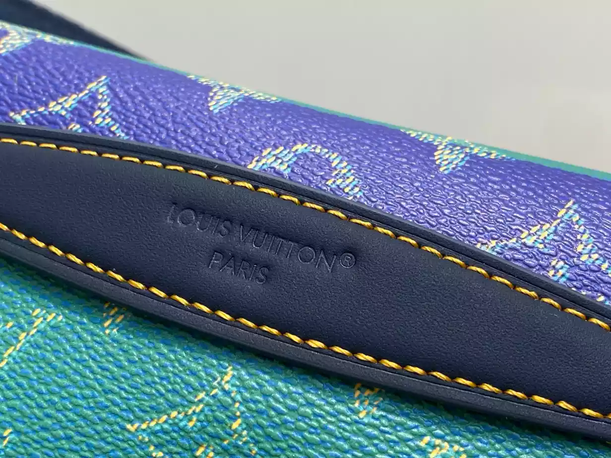 LOUIS VUITTON RUSH BUMBAG MONOGRAM SHADOW LEATHER - LW455 DISCOVERY BACKPACK PM SKY BLUE MONOGRAM CANVAS