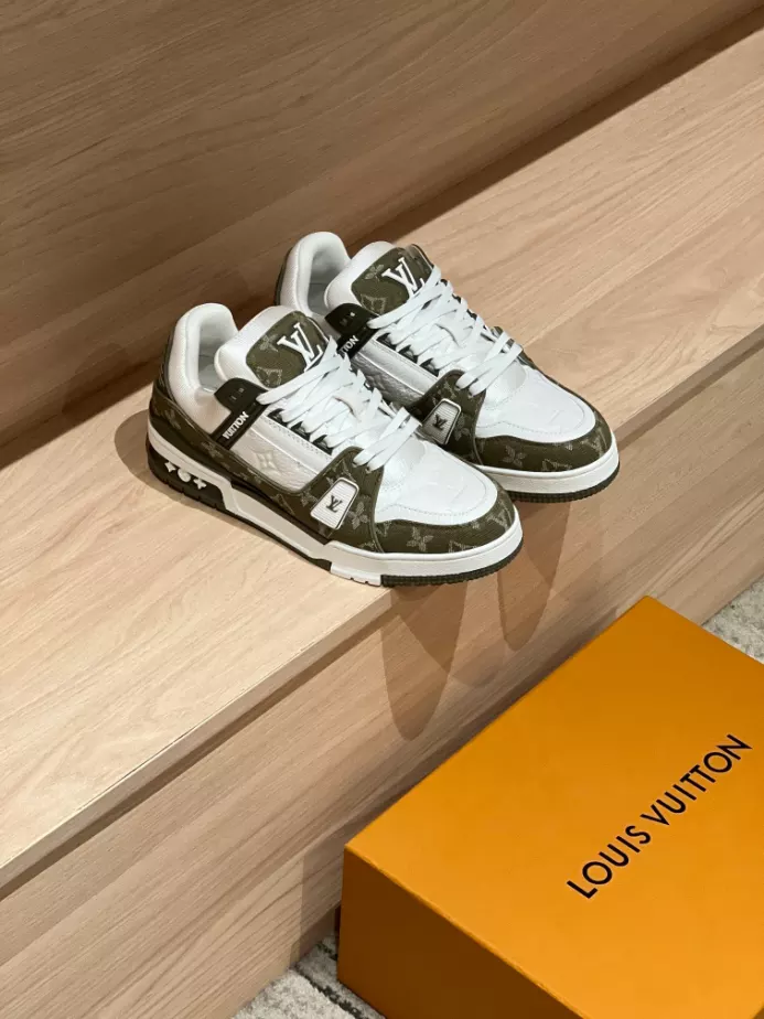 LV SKATE SNEAKERS